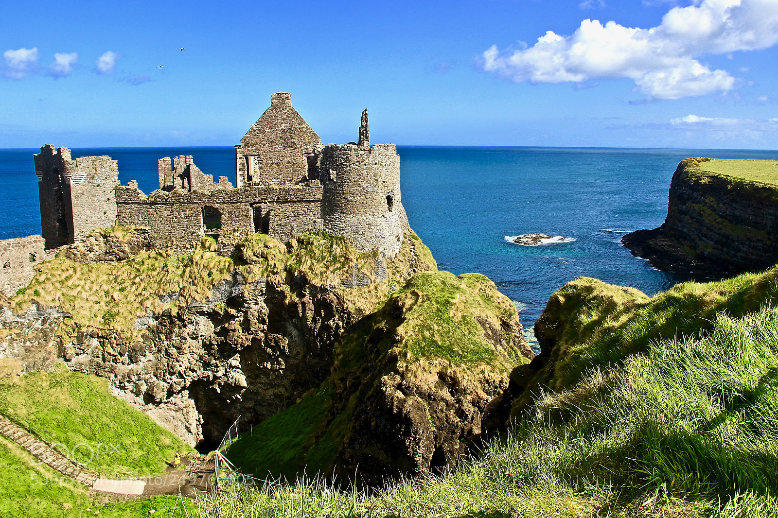Canon EOS 600D (Rebel EOS T3i / EOS Kiss X5) sample photo. Dunluce castle photography