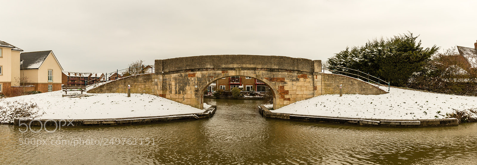 Canon EOS 70D sample photo. Staverton canal footbridge photography