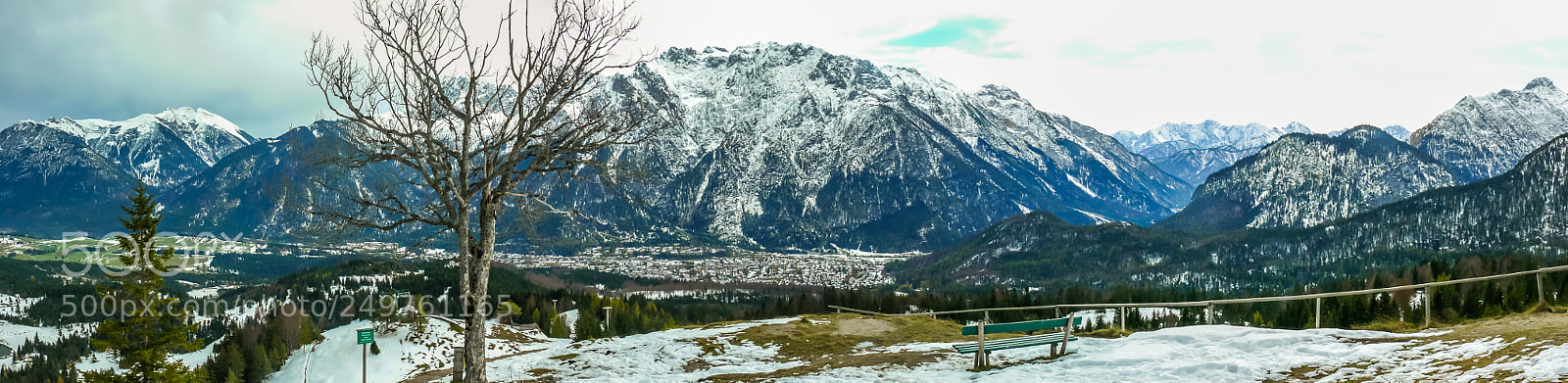 Panasonic DMC-FZ50 sample photo. Mittenwald in front of photography