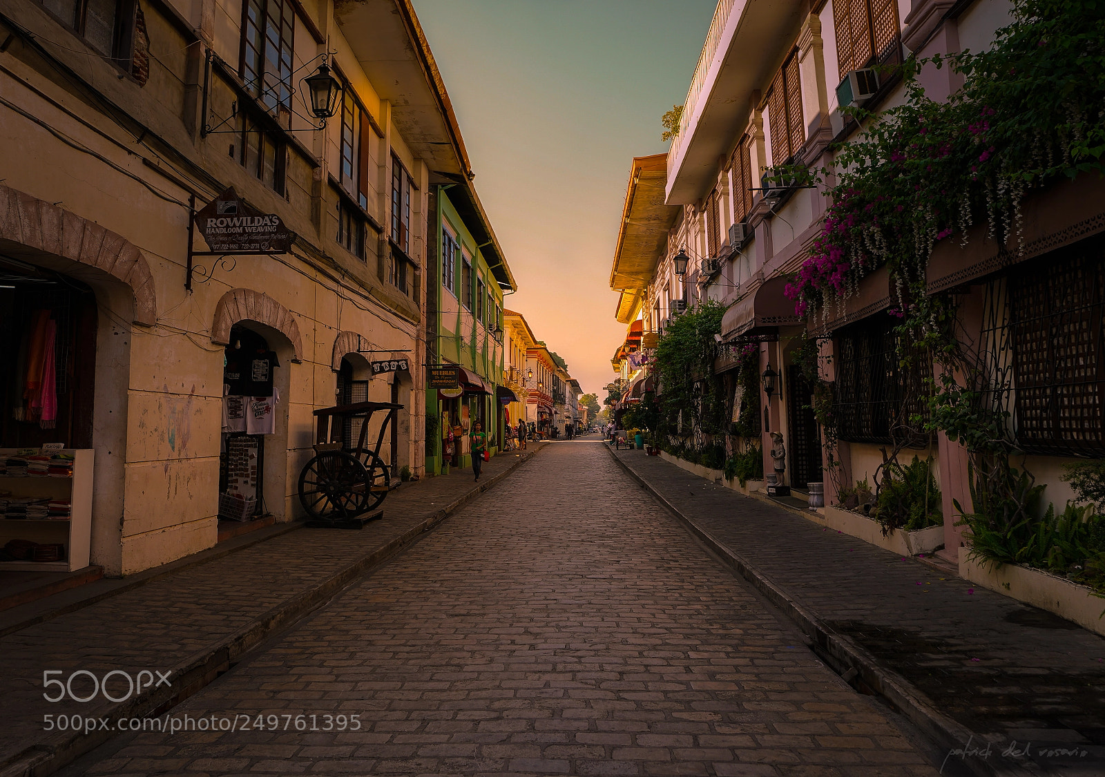 Sony a7R III sample photo. Calle crisologo, vigan city photography