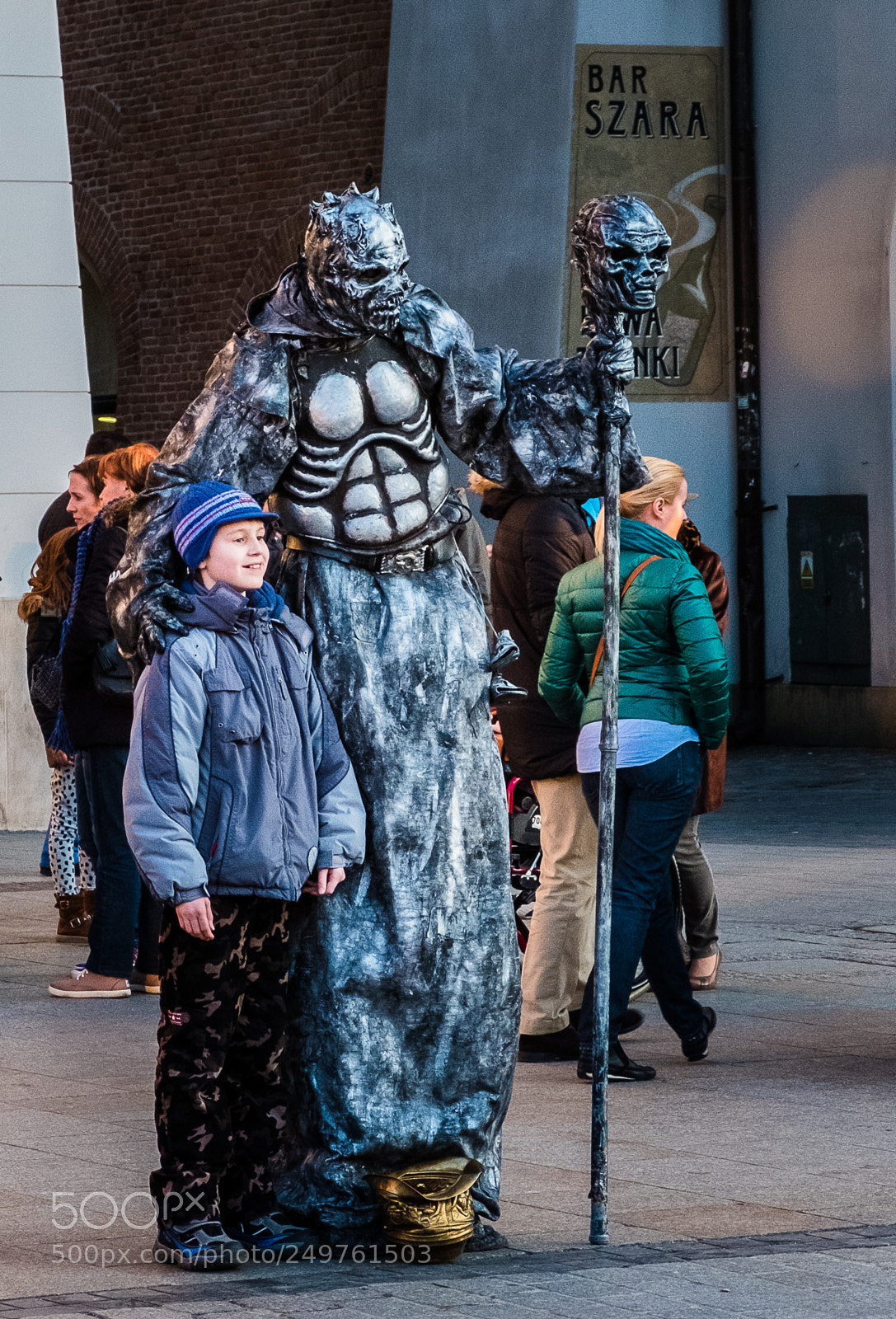 Fujifilm X30 sample photo. A life statue krakow photography