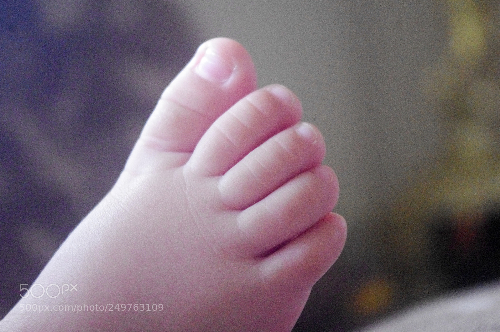 Pentax K-x sample photo. Baby foot photography