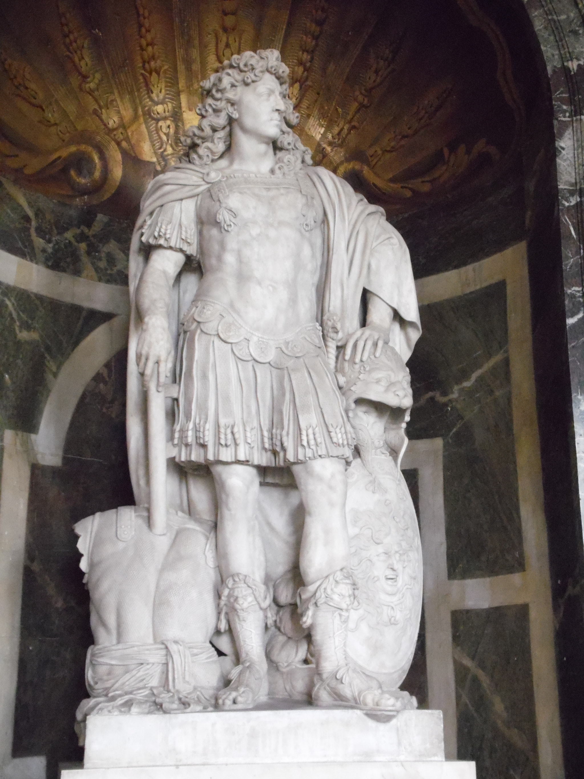 Samsung WB100/  WB101 sample photo. Statue louis xiv photography