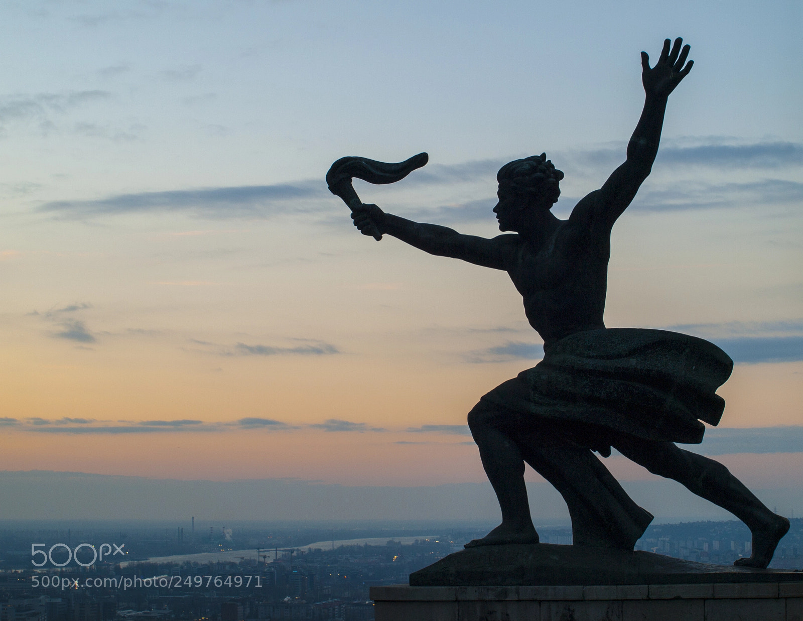 Olympus E-520 (EVOLT E-520) sample photo. Sunrise over budapest photography