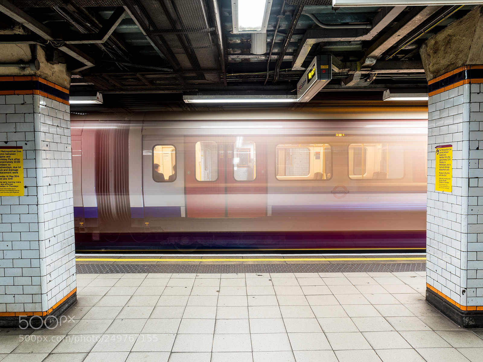 Nikon D5600 sample photo. Euston square photography