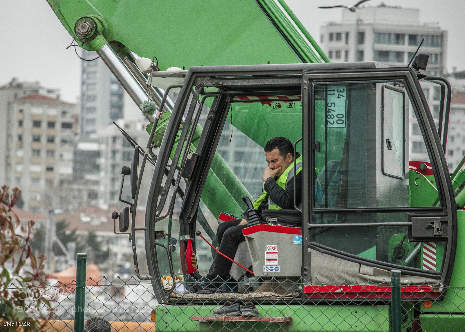Canon EOS 800D (EOS Rebel T7i / EOS Kiss X9i) sample photo. Truck photography