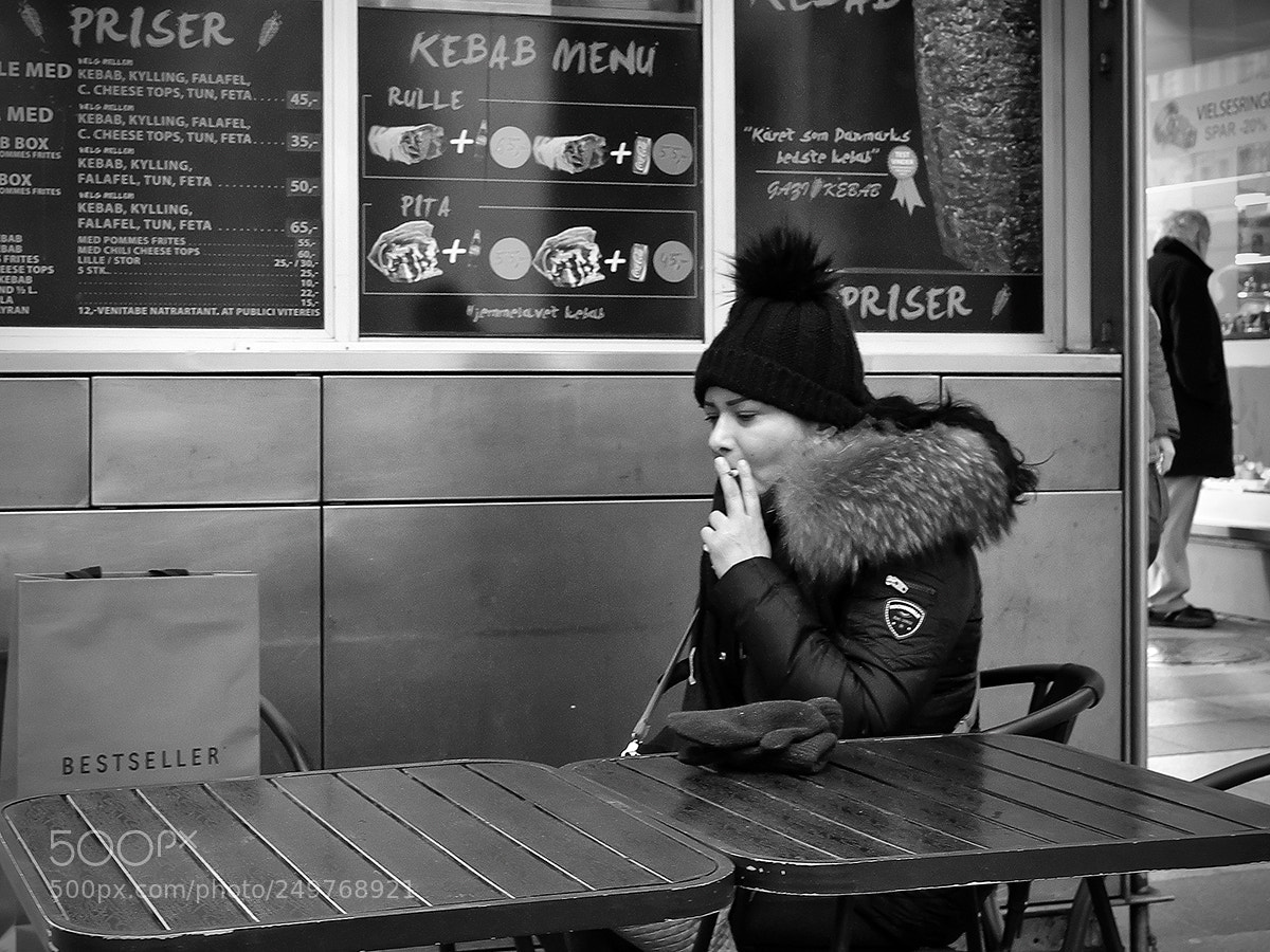 Fujifilm X-Pro2 sample photo. Smoke break 2 photography
