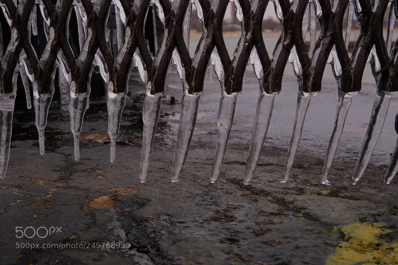 Sony a6300 sample photo. Ice and iron photography