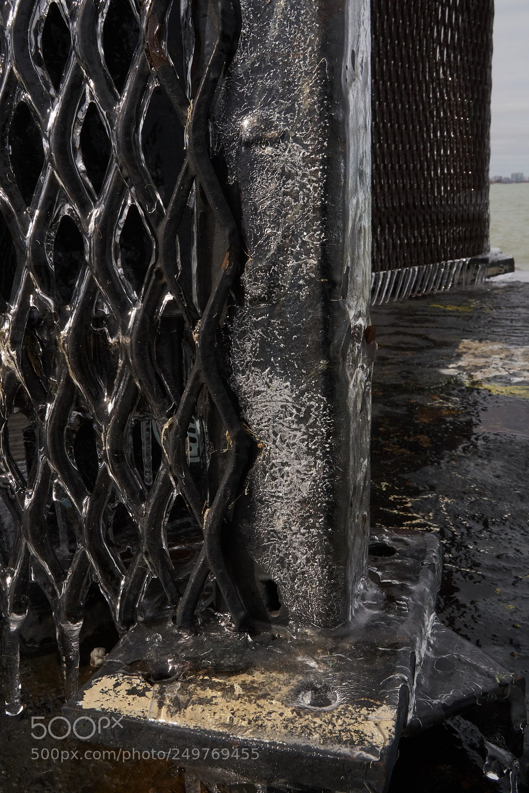 Sony a6300 sample photo. Ice and iron corner photography