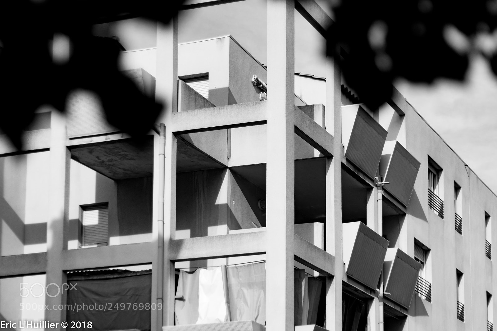 Canon EOS 80D sample photo. Empty cubes photography