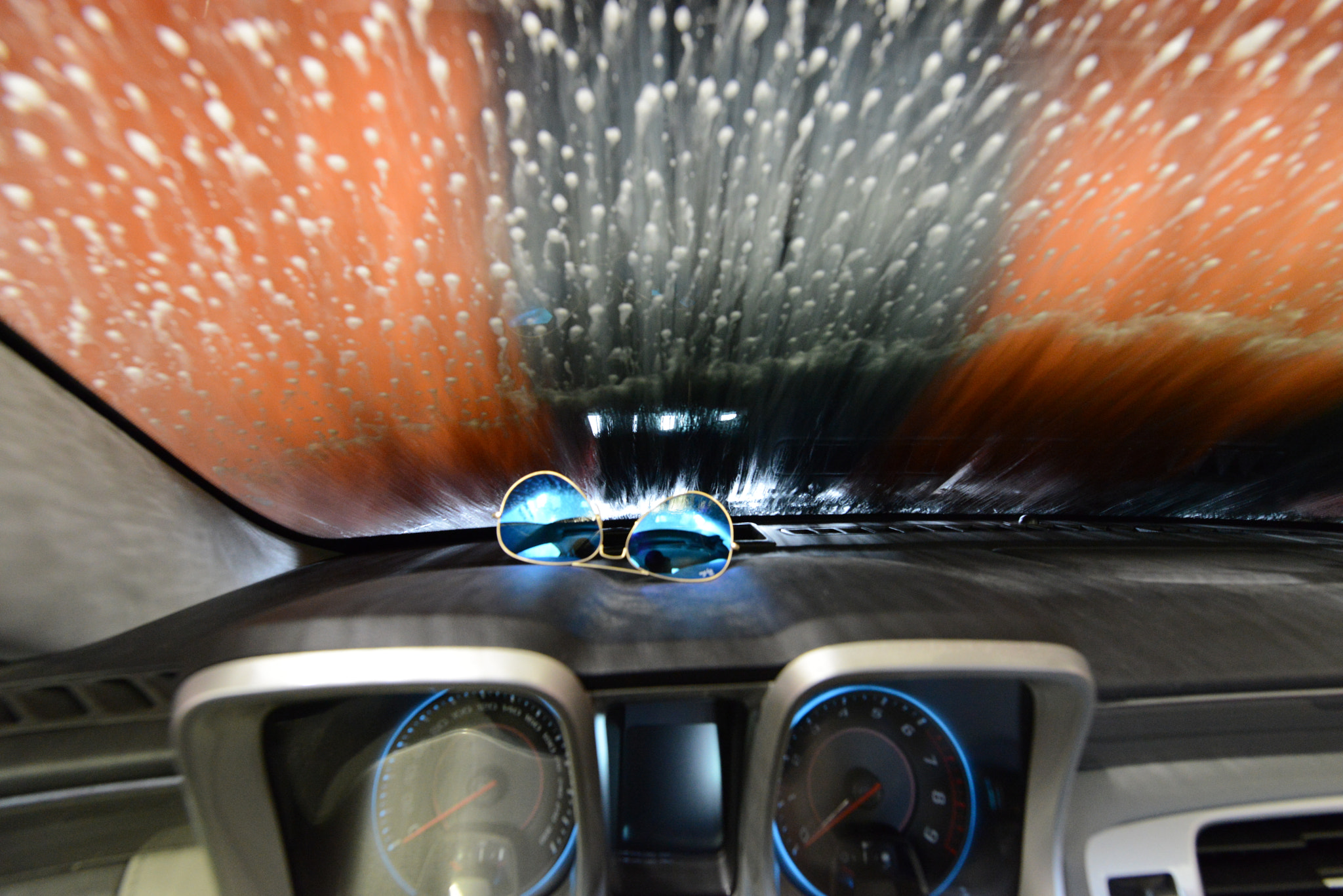 Nikon AF-S Nikkor 14-24mm F2.8G ED sample photo. Carwash photography
