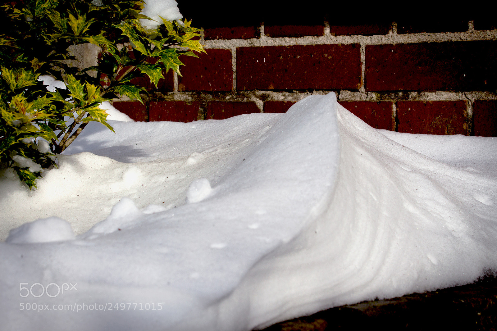 Canon EOS 700D (EOS Rebel T5i / EOS Kiss X7i) sample photo. Little snow wave photography