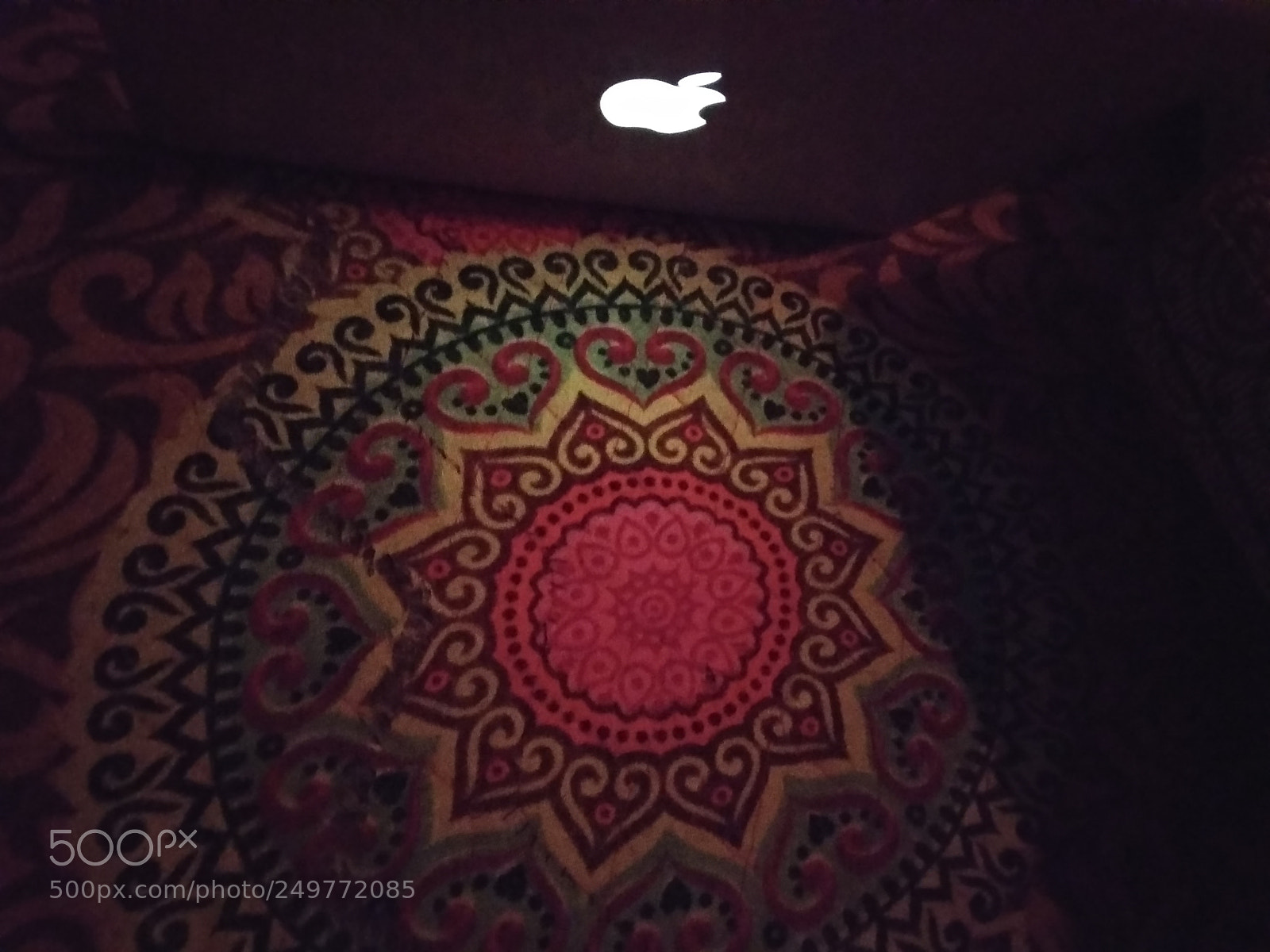 Xiaomi Mi A1 sample photo. Apple and the star photography
