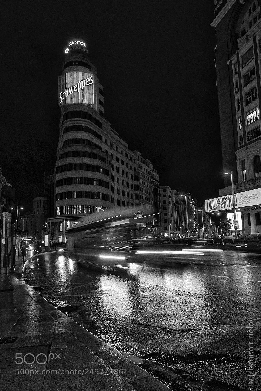 Olympus OM-D E-M5 sample photo. Imos devagar paseando en photography