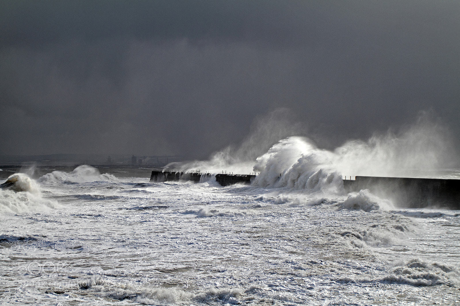 Canon EOS 7D sample photo. Rough seas at hartlepool photography