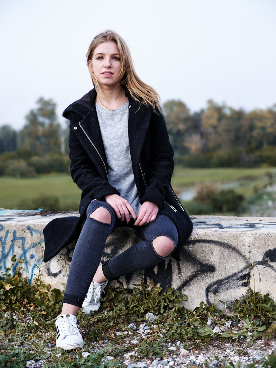Nikon D800 sample photo. Marina on the train photography