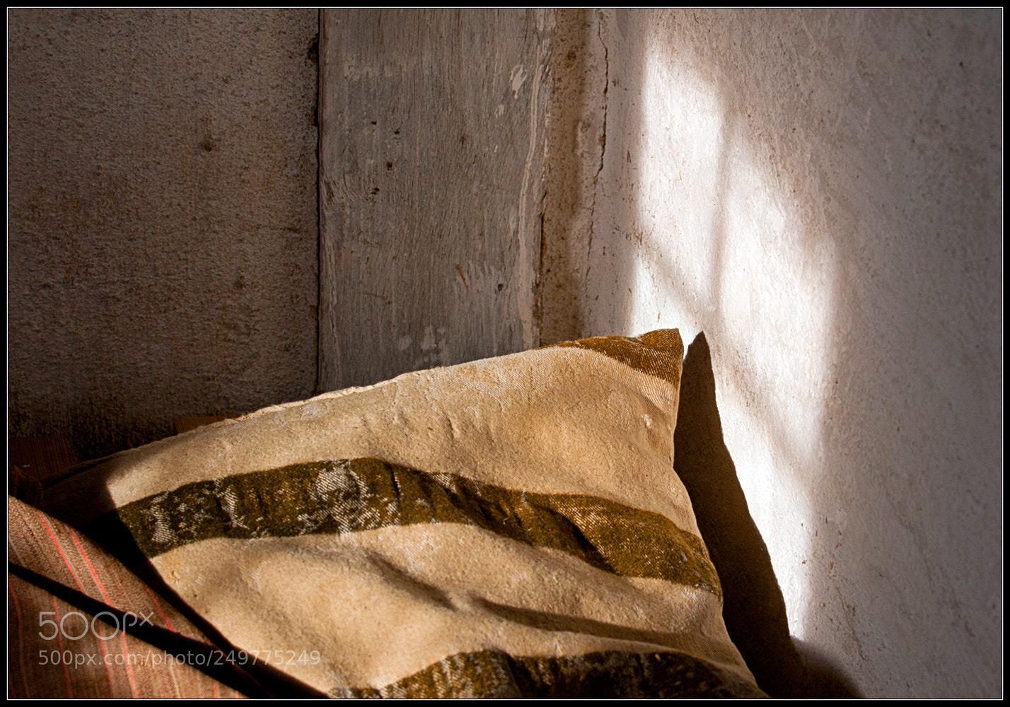 Canon EOS 30D sample photo. L i g h photography
