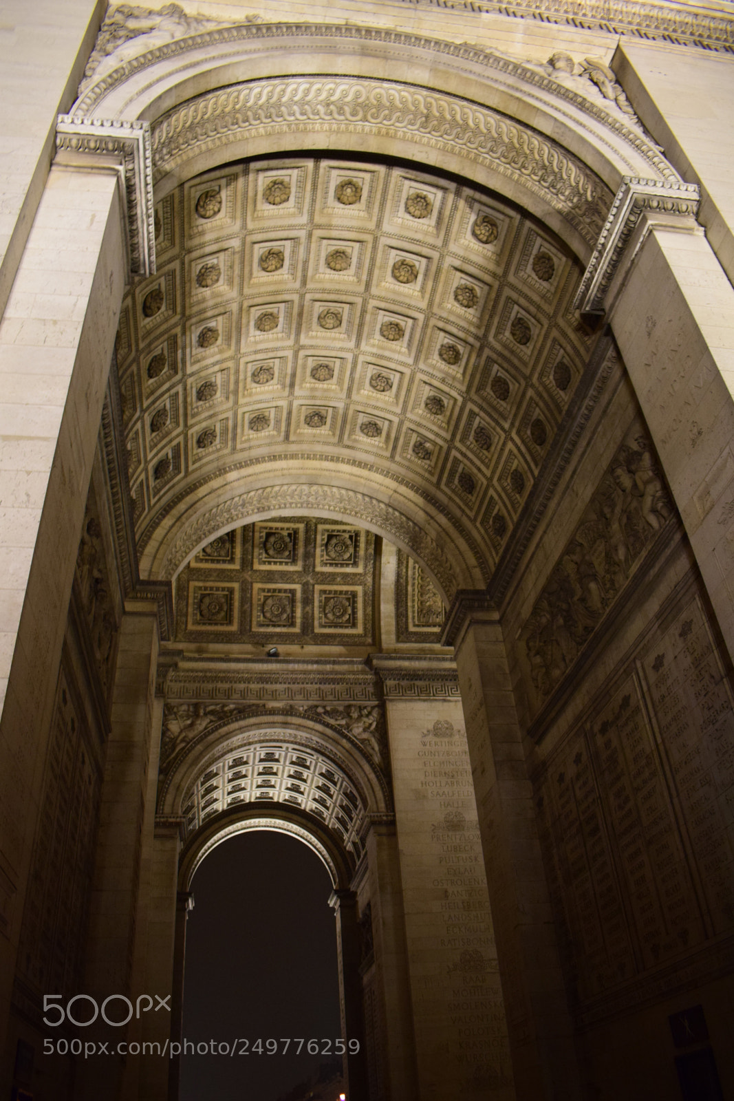Nikon D3300 sample photo. Vu traversante de l'arc photography