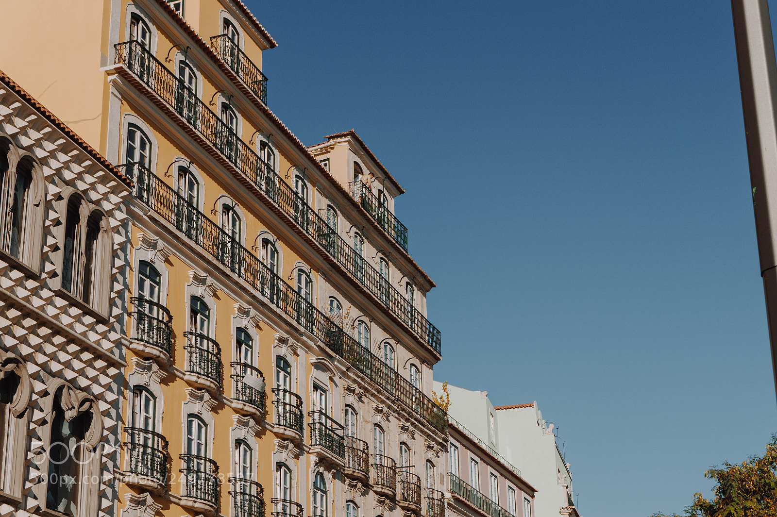 Sony Alpha a5000 (ILCE 5000) sample photo. Lisbon architecture photography
