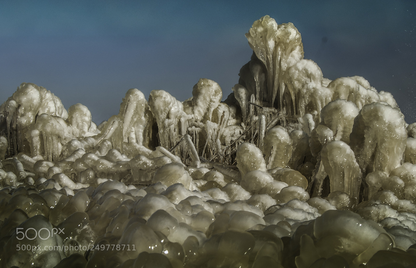 Nikon D5000 sample photo. Ice photography