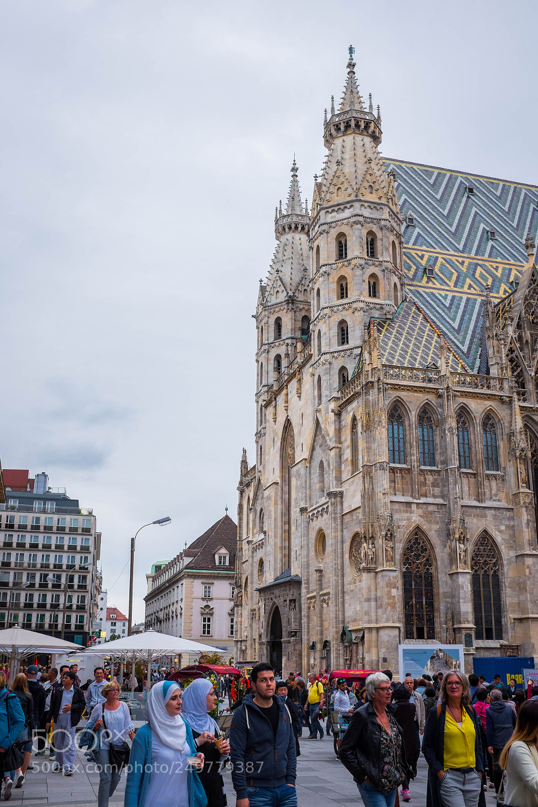 Fujifilm X100T sample photo. Stephansdom photography