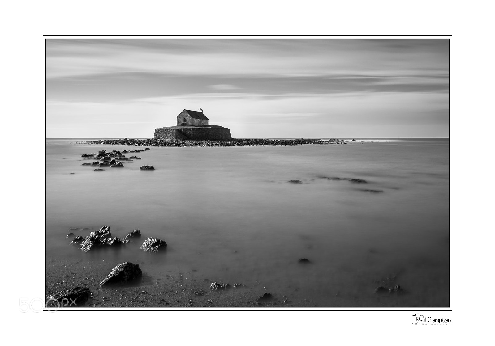 Canon EOS 5D Mark IV sample photo. Cwyfan church photography
