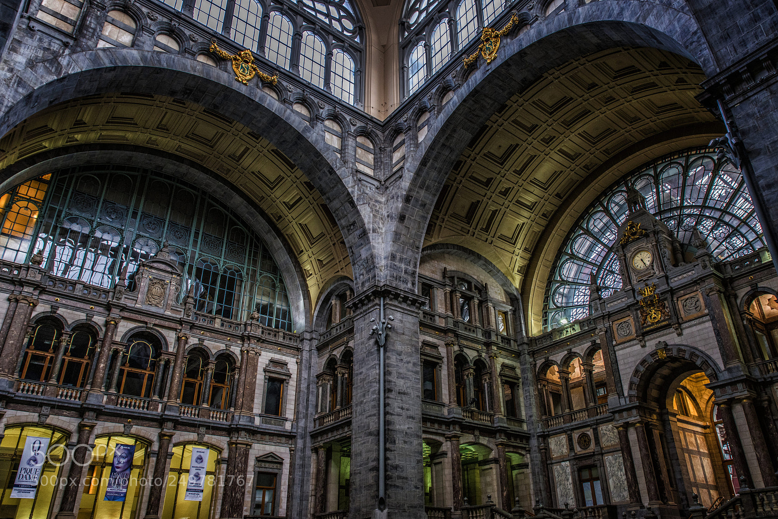 Pentax K-1 sample photo. Bahnhof antwerpen photography