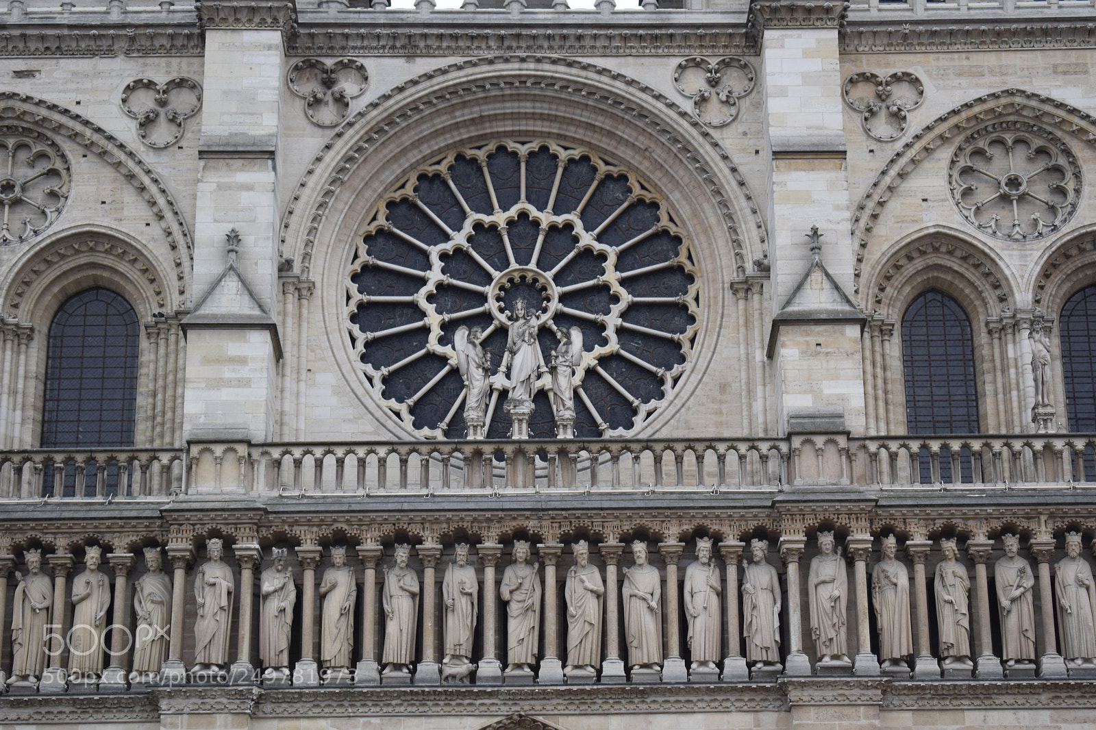 Nikon D3300 sample photo. Rosace cath drale de photography
