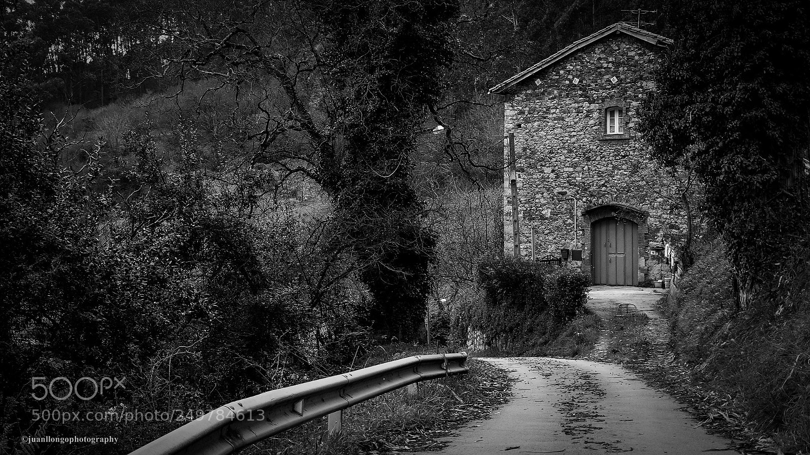 Olympus OM-D E-M10 II sample photo. La casa de piedra photography