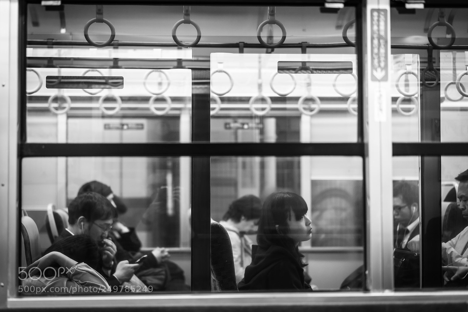 Sony a7 sample photo. Dans ses pensées photography