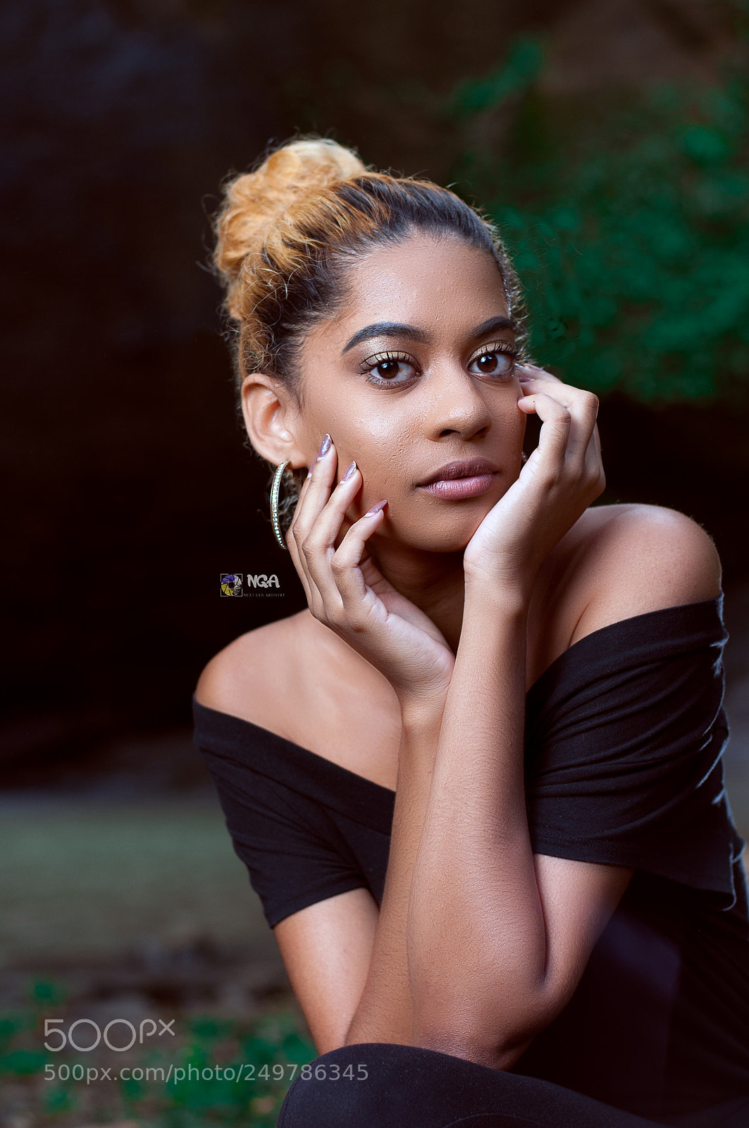 Nikon D5000 sample photo. Theresa portrait photography