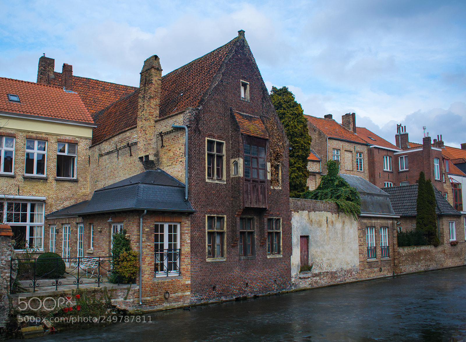 Nikon D5300 sample photo. Cozy city photography