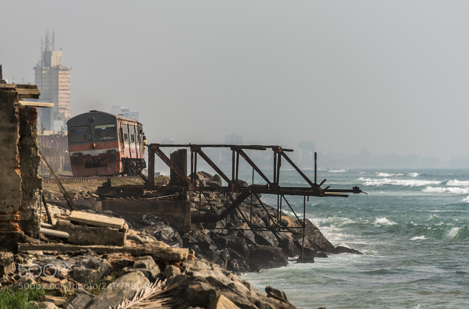 Nikon D750 sample photo. Train at the sea photography