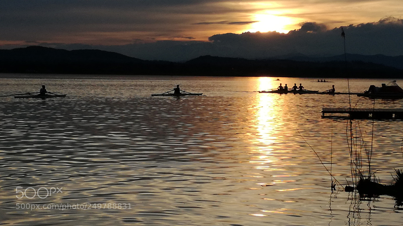 HUAWEI P9 LITE sample photo. Rowing at sunset photography
