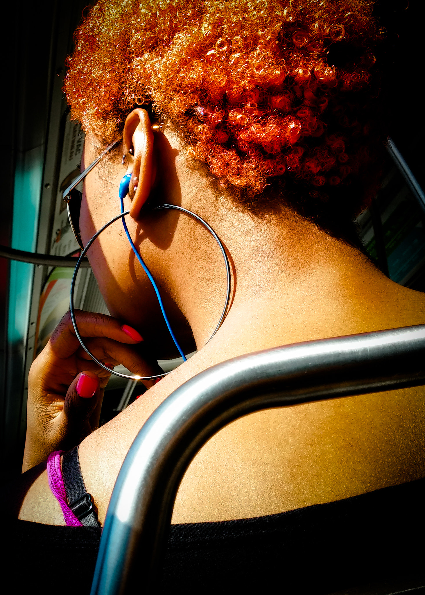 LG G2 sample photo. Commuting with style // se déplacer avec style photography