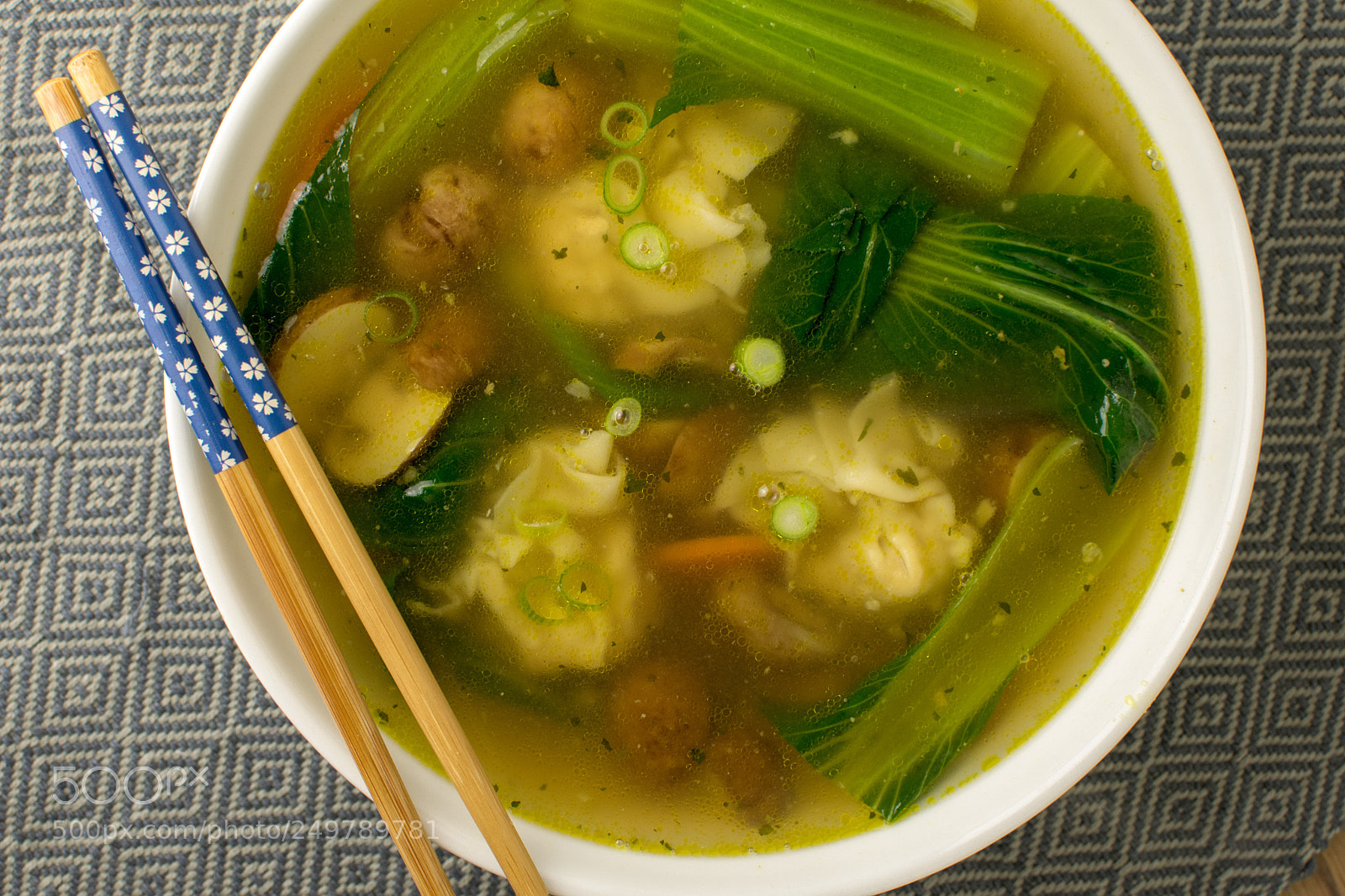 Nikon D3300 sample photo. Delicious wonton soup with photography
