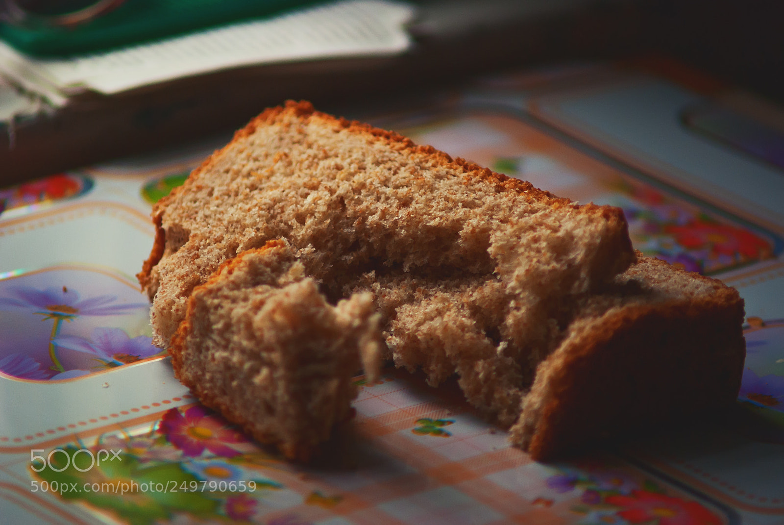 Sony Alpha DSLR-A230 sample photo. On the table photography