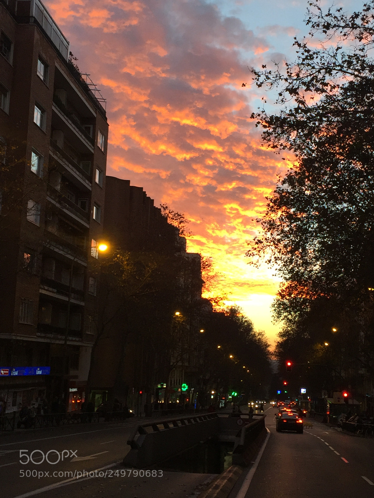 Apple iPhone 6 Plus sample photo. Atardecer madrid photography