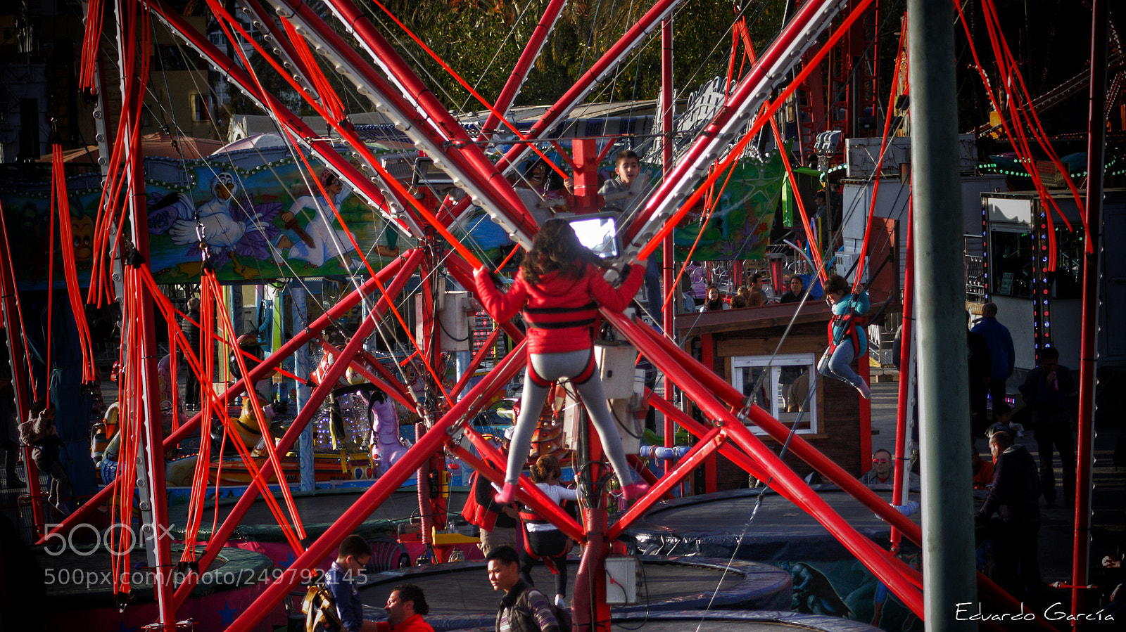 Canon EOS 600D (Rebel EOS T3i / EOS Kiss X5) sample photo. Jumping photography