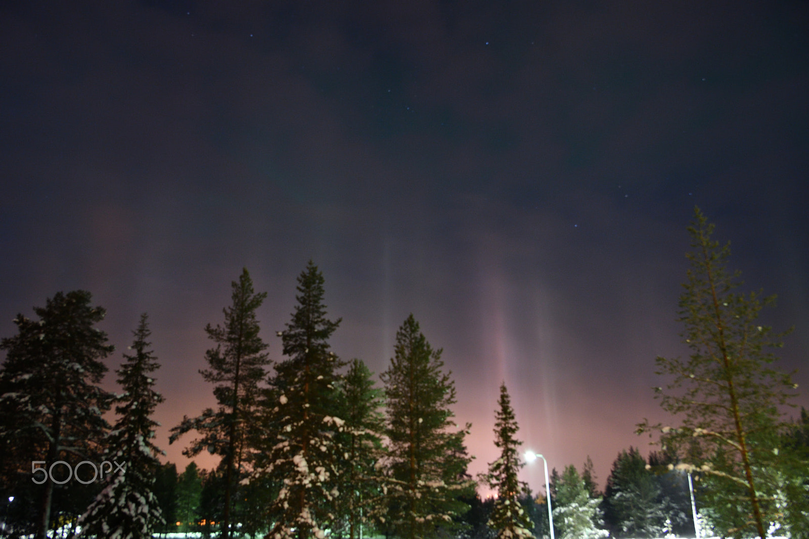 Nikon D500 sample photo. Light pillars in winter sky, ylläs photography