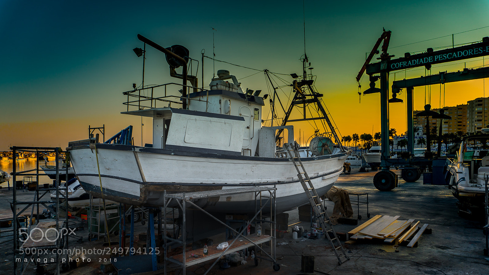 Sony a6300 sample photo. Boat photography