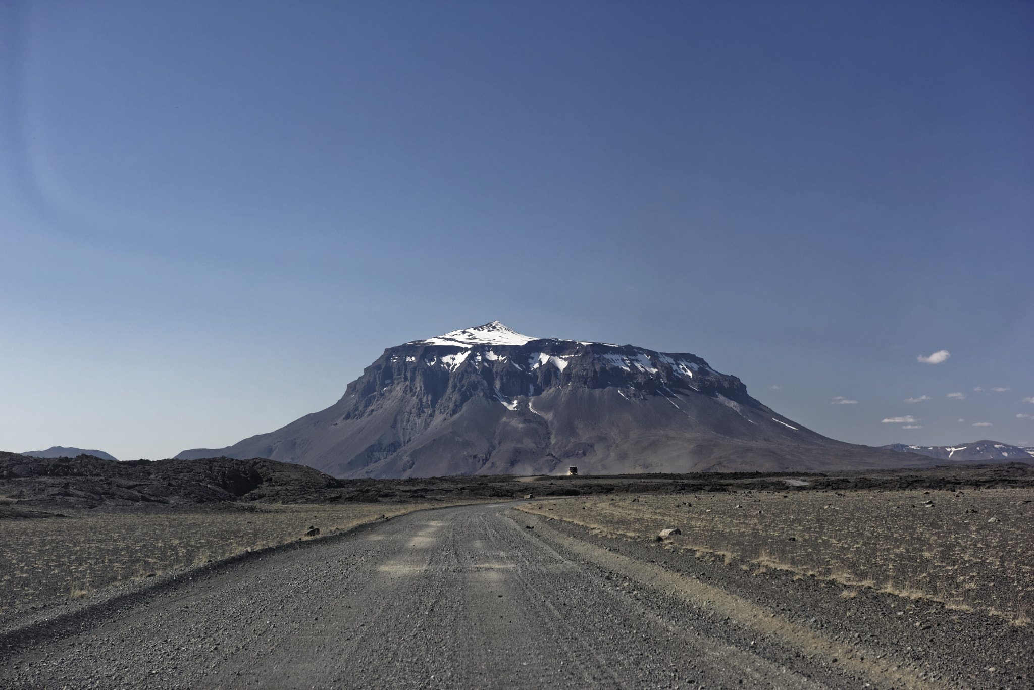Nikon AF-S Nikkor 24-70mm F2.8G ED sample photo. Drekagil,herdubreid mountain in the highlands of iceland.the lak photography