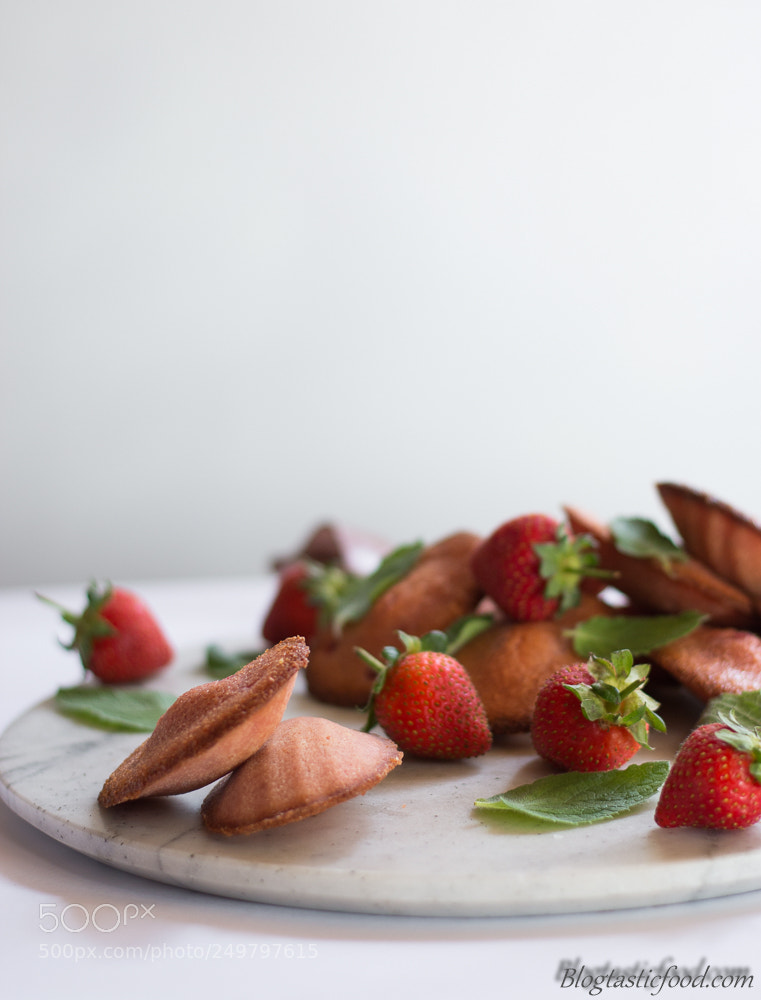 Canon EOS 70D sample photo. Strawberry valentines madeleine photography