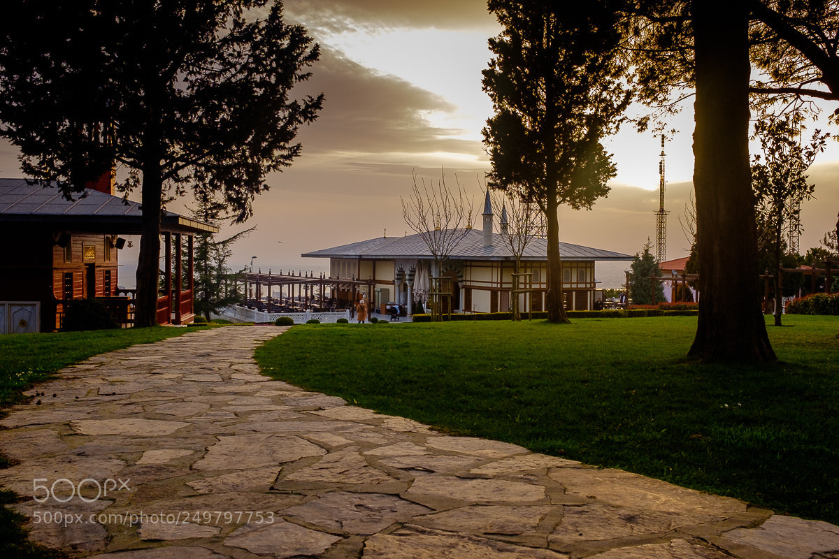 Fujifilm X100T sample photo. Sunset at the top photography