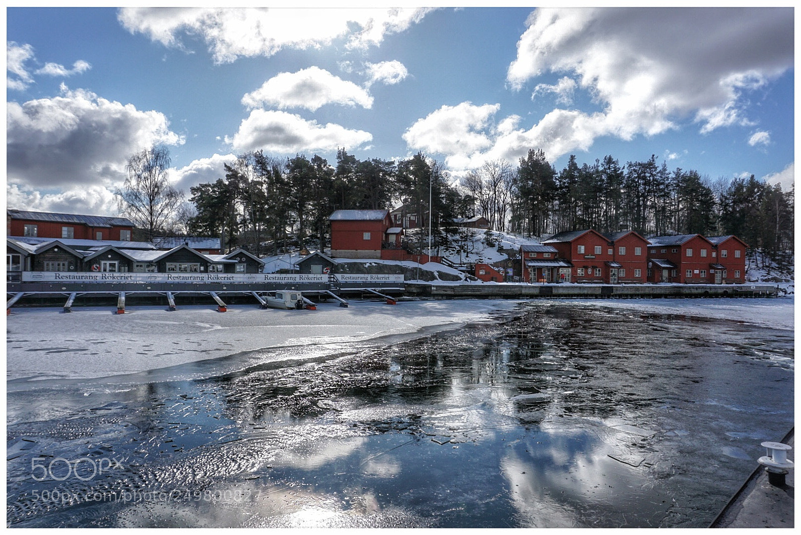Sony a6000 sample photo. On an icebreaker in photography