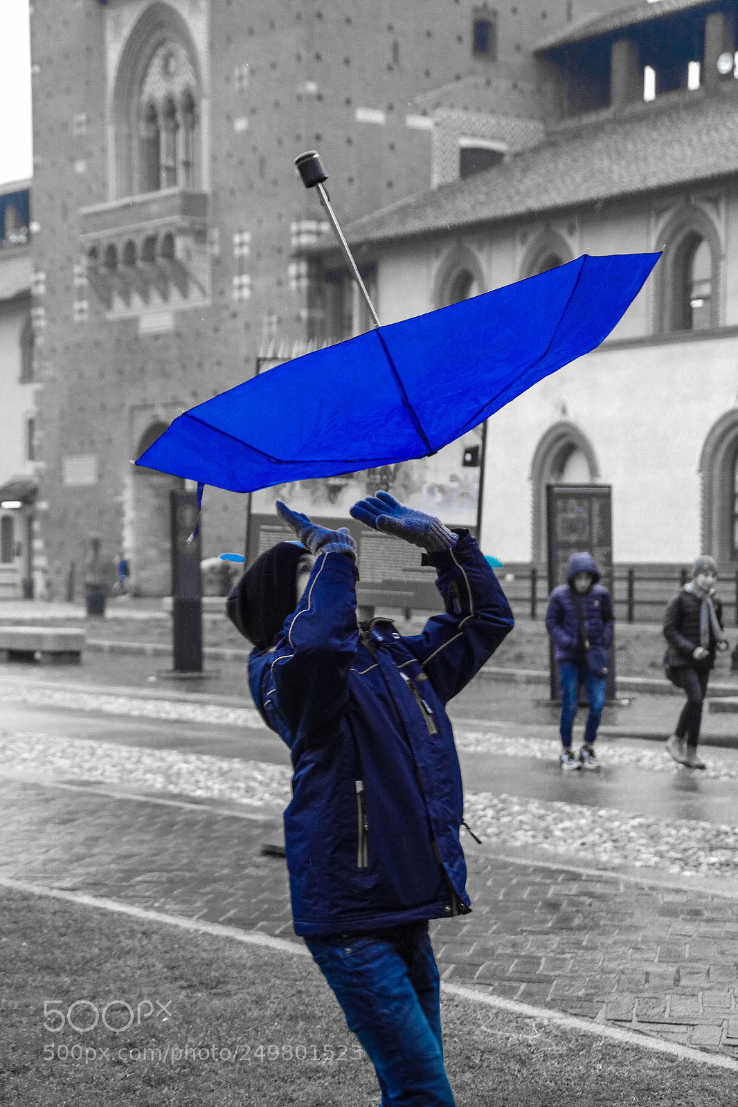 Pentax K-S2 sample photo. Umbrella photography