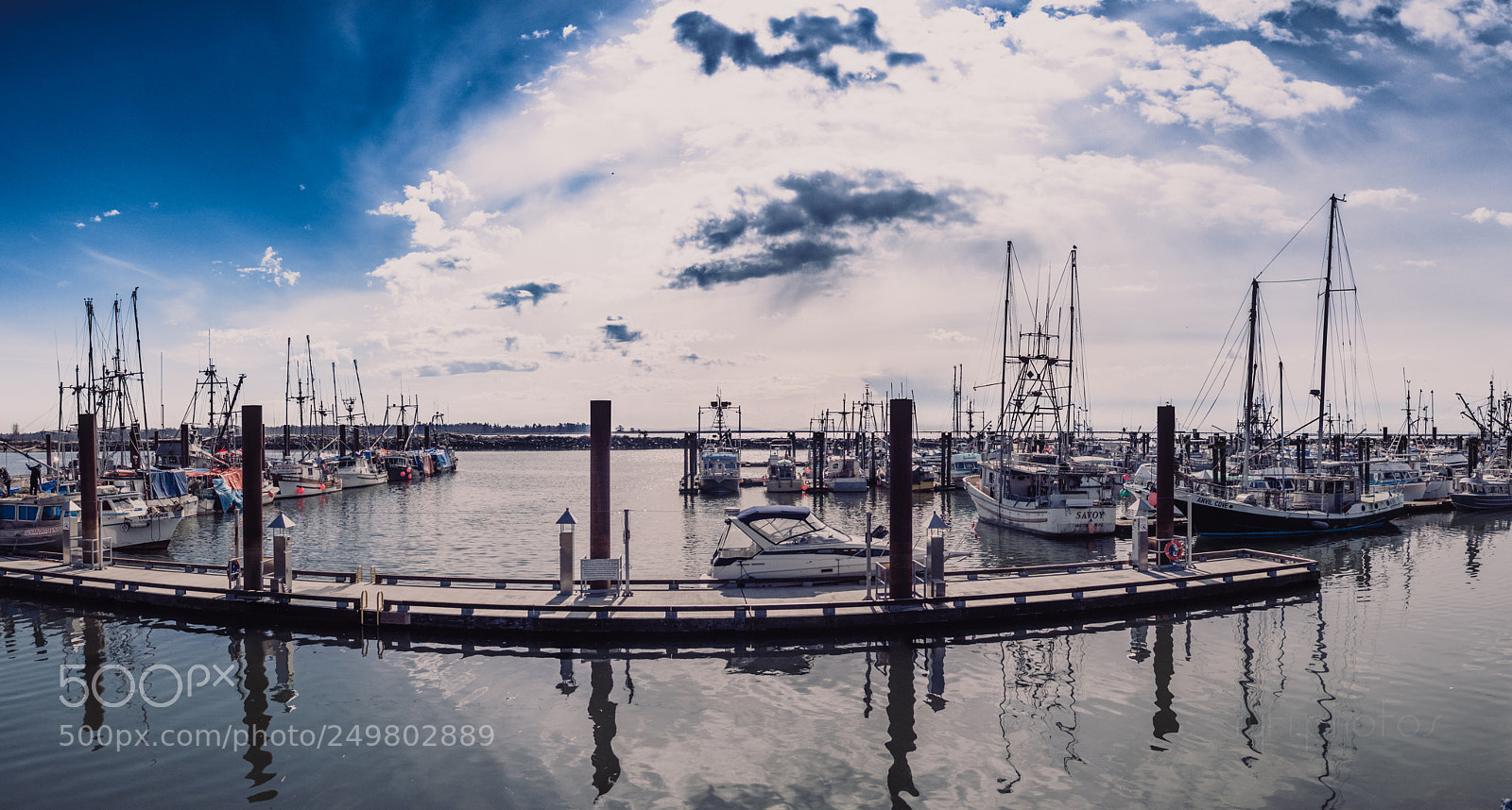 Olympus OM-D E-M5 II sample photo. Steveston harbor photography