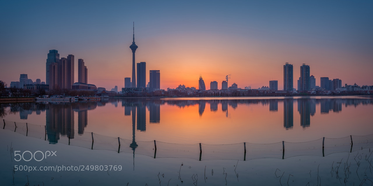 Canon EOS 6D Mark II sample photo. Reflection in smog photography