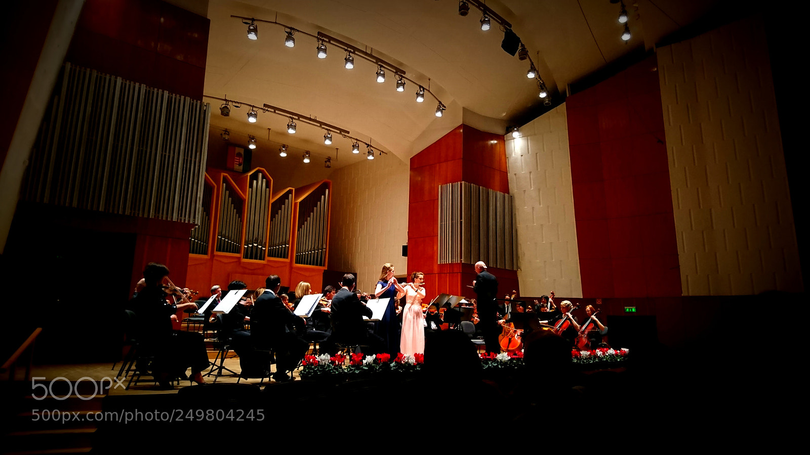 Sony Xperia XZ sample photo. Students concert photography