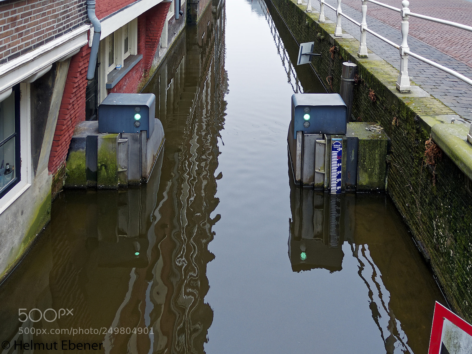 Olympus OM-D E-M5 sample photo. Delft nl, in der photography